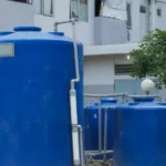 polietileno em tanques industriais